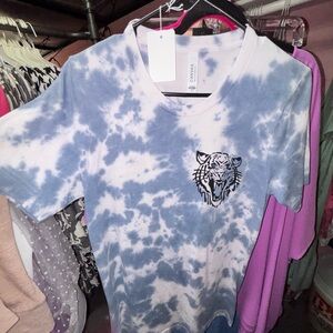 Tie-Dye Tee with Tiger Chest Graphic - Blue & White NWT small